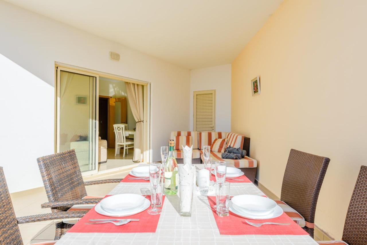 Bnb Homes Ocean View Apartment With Huge Sunny Terrace, 2 Swimming Pools & Tennis Court Albufeira Exterior foto