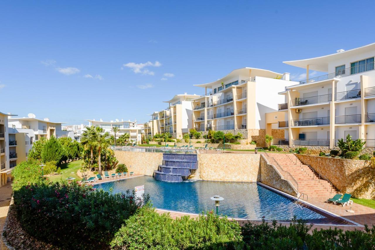 Bnb Homes Ocean View Apartment With Huge Sunny Terrace, 2 Swimming Pools & Tennis Court Albufeira Exterior foto