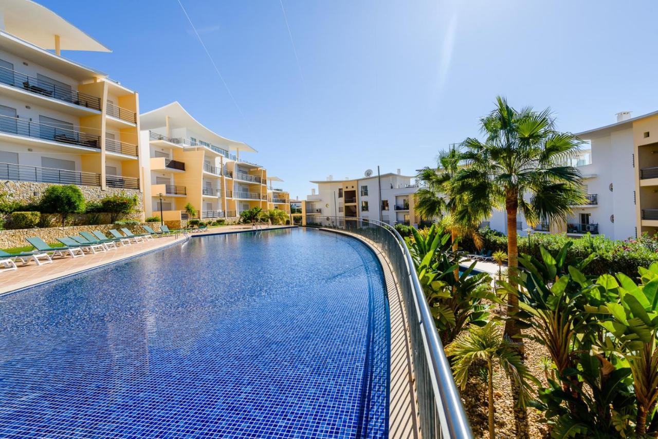 Bnb Homes Ocean View Apartment With Huge Sunny Terrace, 2 Swimming Pools & Tennis Court Albufeira Exterior foto